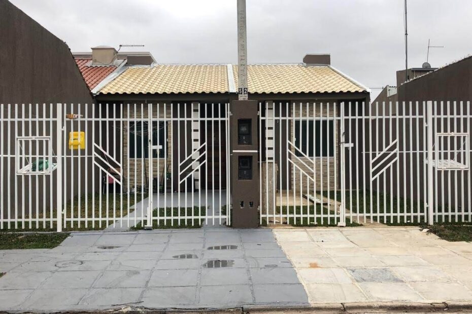Porta Pantográfica de Ferro