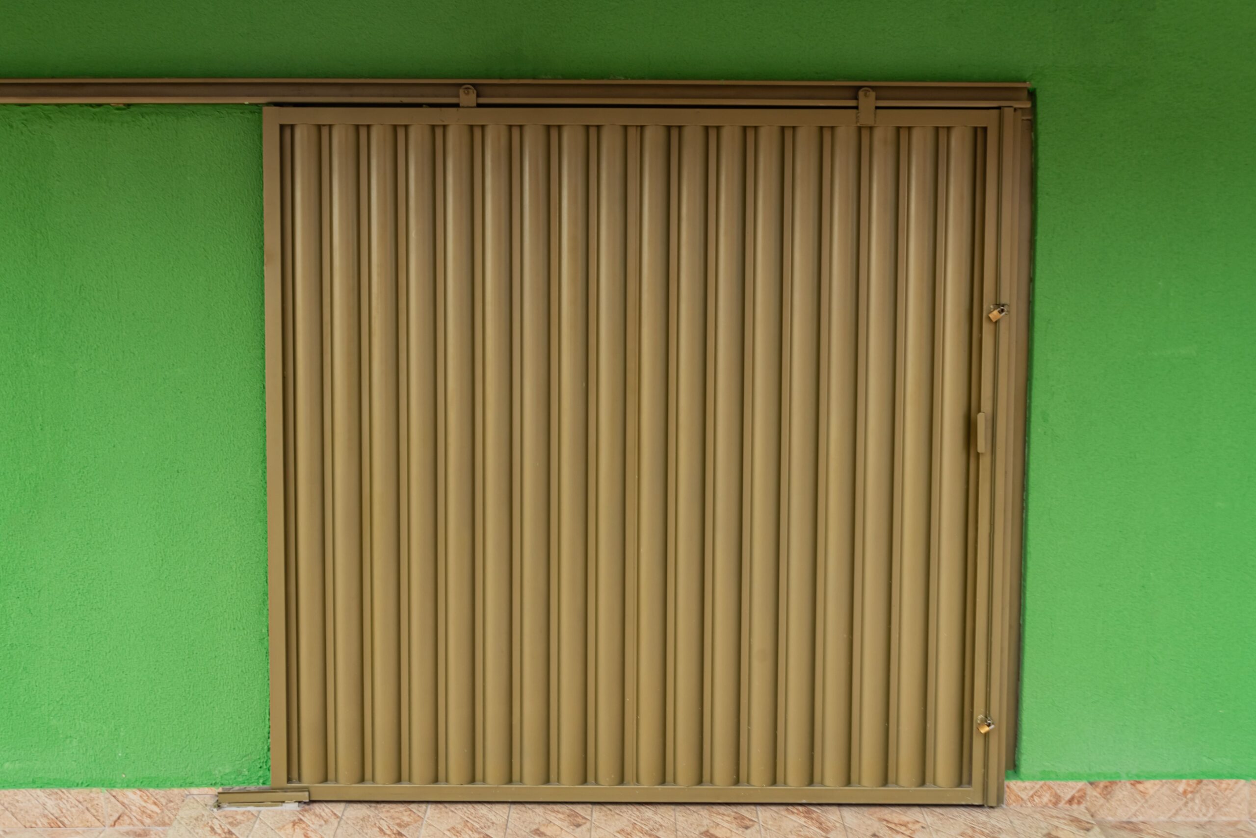 Portão Basculante no Xaxim